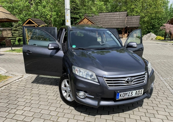 Toyota RAV4 cena 44900 przebieg: 230000, rok produkcji 2010 z Jasło małe 781